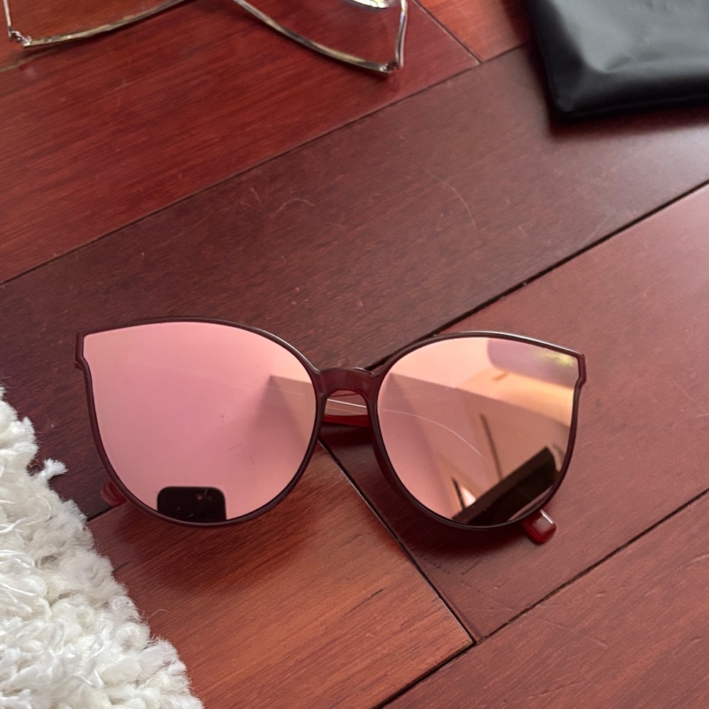 Chic Pink Sunglasses